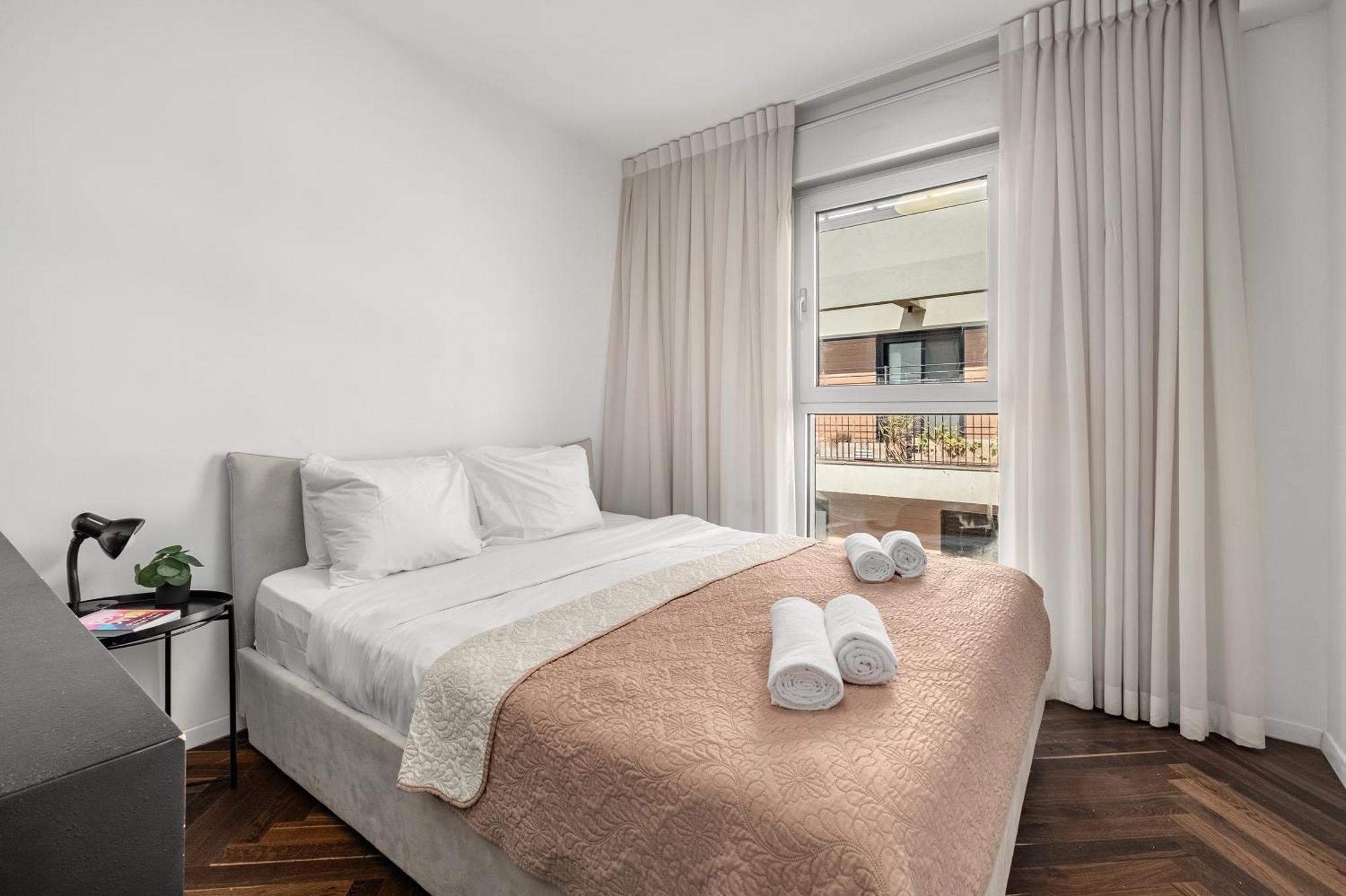 Penthouse 3Br + Roof Top + Parking - On The Beach Haifa Bagian luar foto